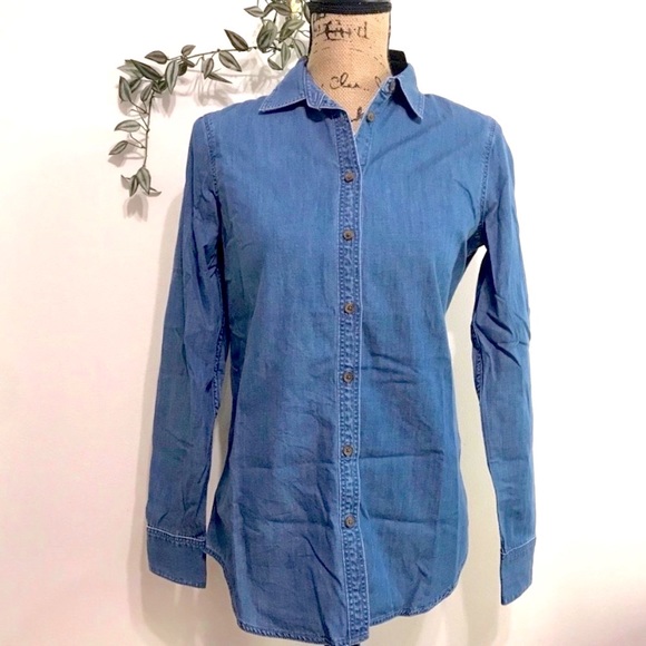 🆕 Banana Republic Chambray Long Sleeve Button Down Shirt (Linen/Cotton) NWT - Picture 2 of 7